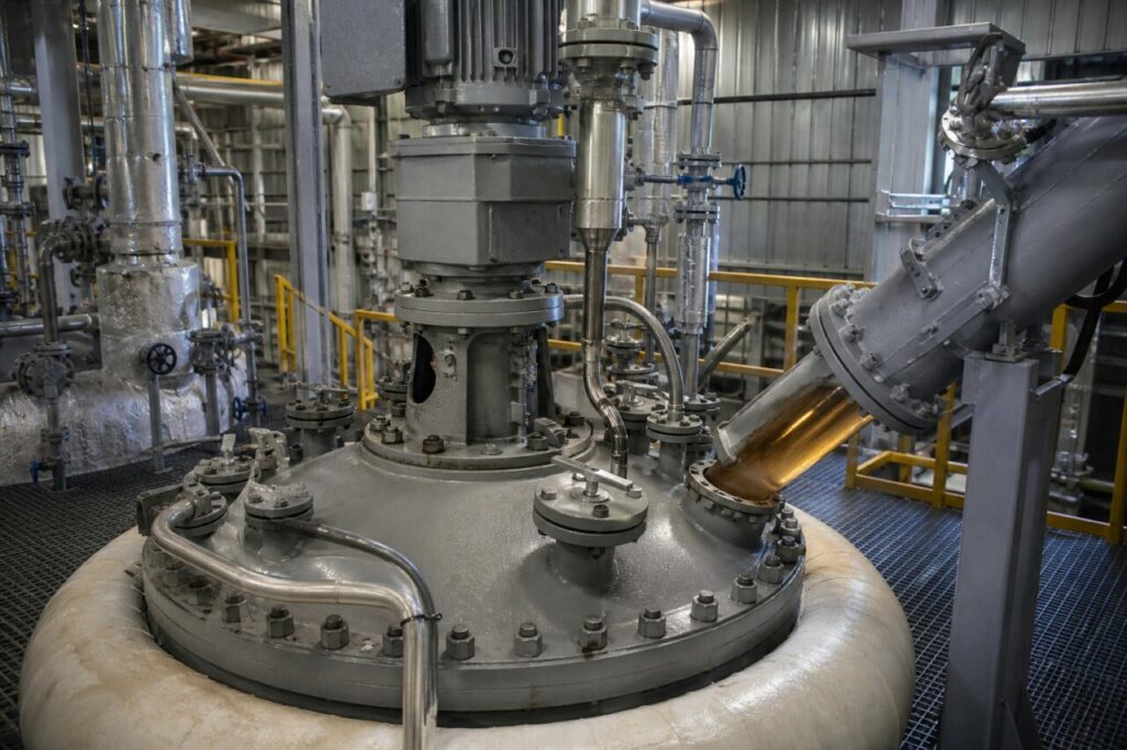 Hydrothermale Auflösung von geschmolzenem Natriumsilikat im Autoklaven