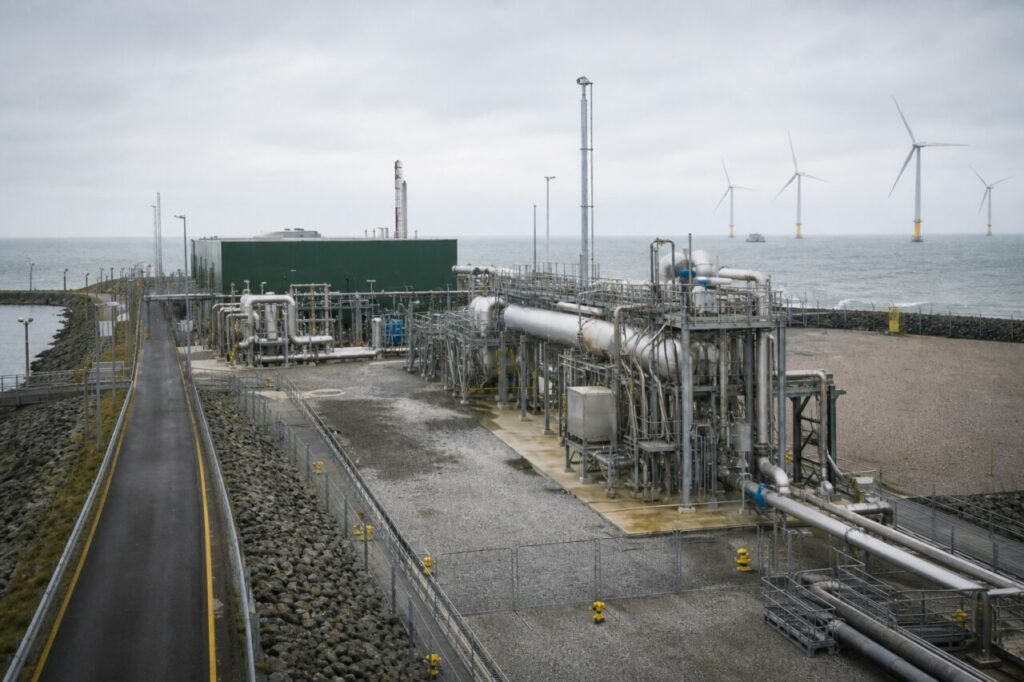Parco eolico offshore davanti all’unità di elettrolisi