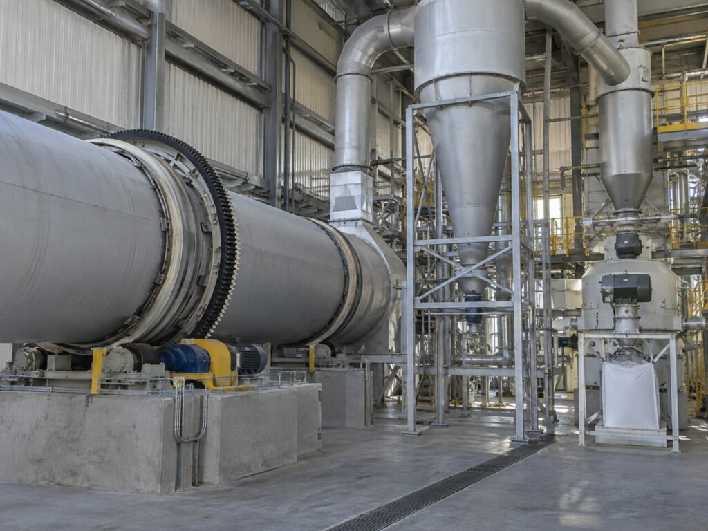 Sécheur rotatif et séparateur cyclonique pour le carbonate de lithium